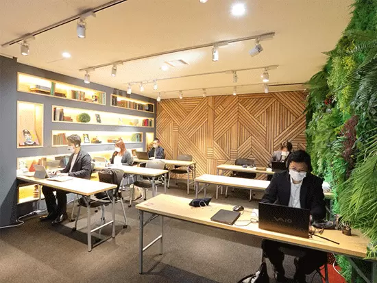 パブリッシングイースター株式会社