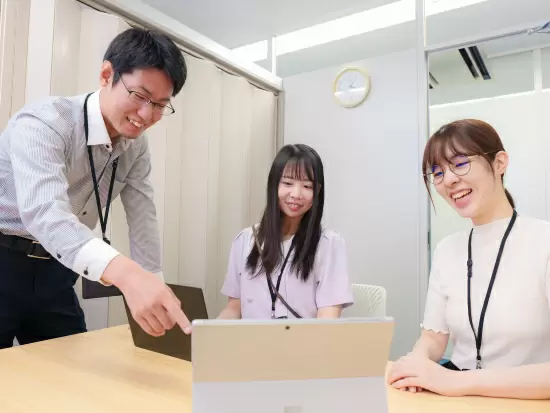 人事担当や営業担当もエンジニア出身。人間関係も良く、相談のしやすさには定評があります。