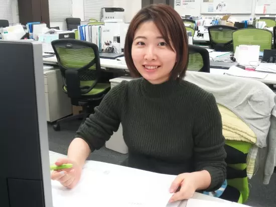 社内のルールやわからないことは、先輩社員にすぐに聞ける環境です。