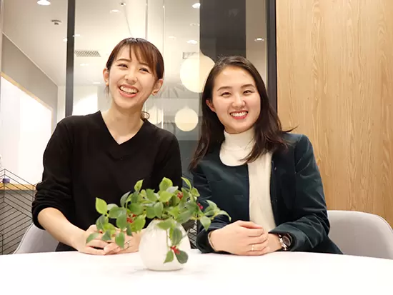 女性社員は4割！平均年齢は30歳です。年の近い仲間がたくさんいるので、すぐに仲良くなれるはずです♪