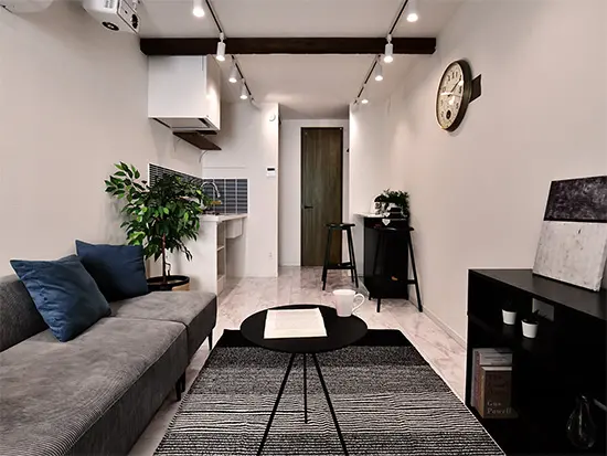 全ての部屋にプロジェクターが設置されている、ちょっと面白い物件です