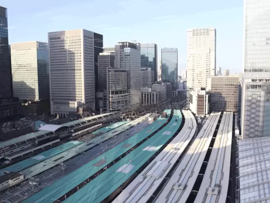 東京駅周辺を一望できる地上17階のオフィスです。
