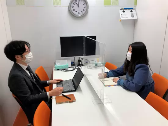 登録者との面談では、本人の希望や悩みを聞いて丁寧にサポートしていきます。