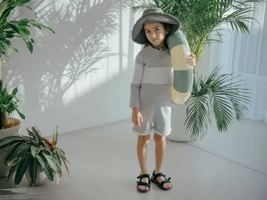 『MARLMARL』の中でも、“まあるいスタイ（よだれかけ）” は特に人気のギフトです。