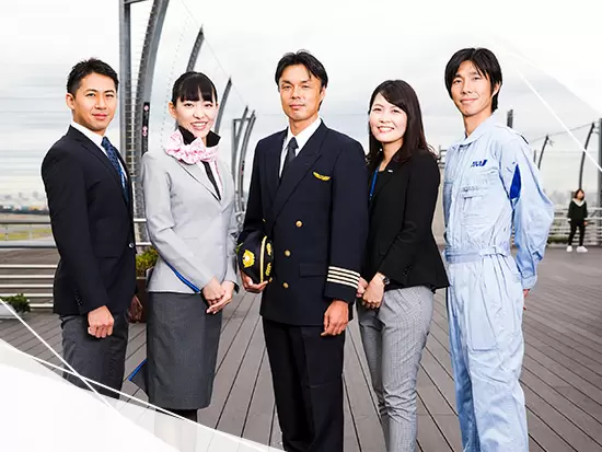 未経験でも憧れのCAとして活躍できる約2ヵ月間の教育訓練をご用意しています。
