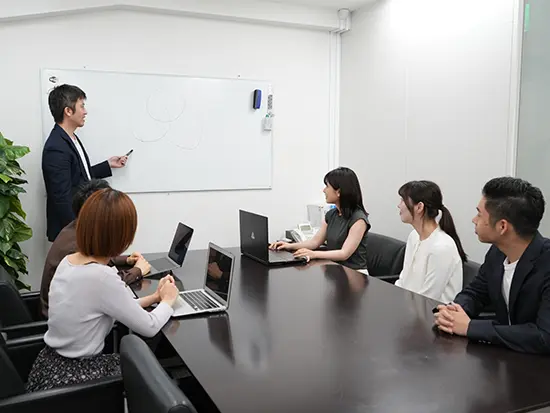 未経験でもOK！先輩社員がイチから丁寧にレクチャーしますのでご安心ください♪