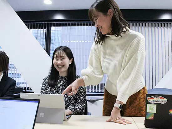 グループ間の交流も盛ん。キャリアチェンジの実績もあります。入社後に得意な分野を見つけていきませんか？
