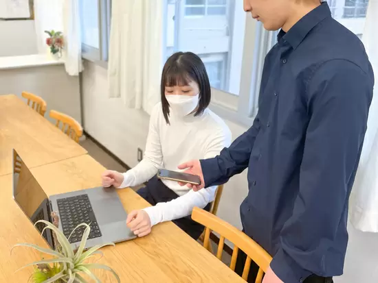 スキルアップできる環境が整っております。先輩社員の方が丁寧に教えていただけます。