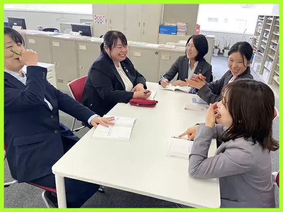 幅広い世代の仲間がいるので研修中も楽しみながら学びます