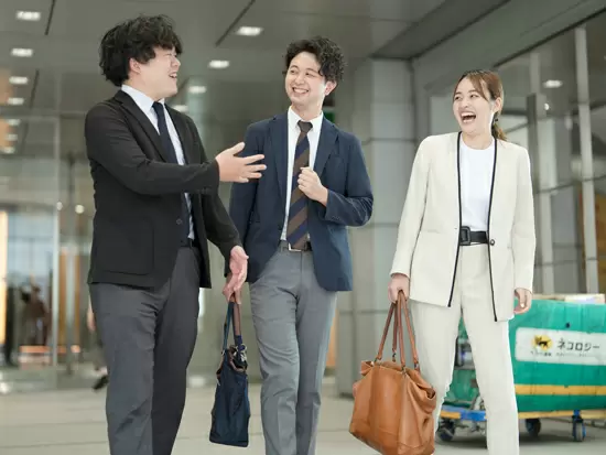 人間関係は（良すぎるくらい）良好！経営陣とも距離が近く、冗談を言い合えるフラットな関係性も魅力です♪