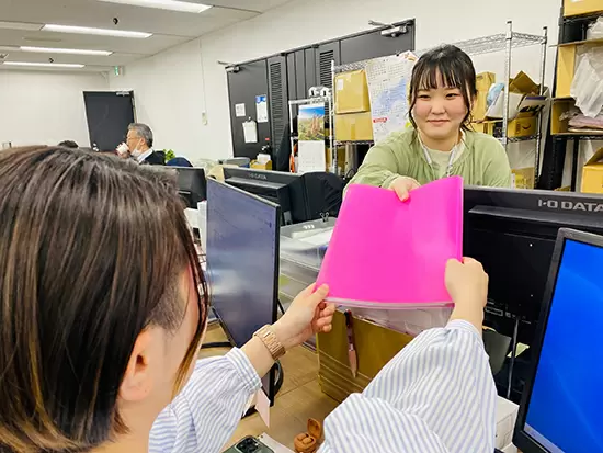 20代～30代メインに活躍中◎服装・髪型自由・ネイルOKで自分らしく働けます！
