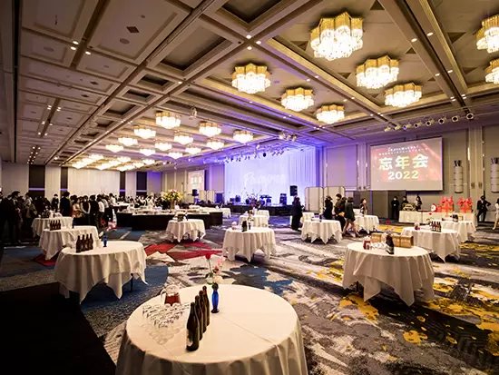 こちらは忘年会を開催した際の１枚。その他にも多数の社内イベントを活発に行っています！