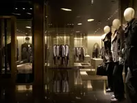 ピュアでモダンなラインの洗練された製品で構成
