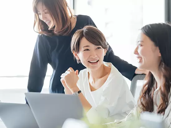 20～40代が中心のクリエイター集団です