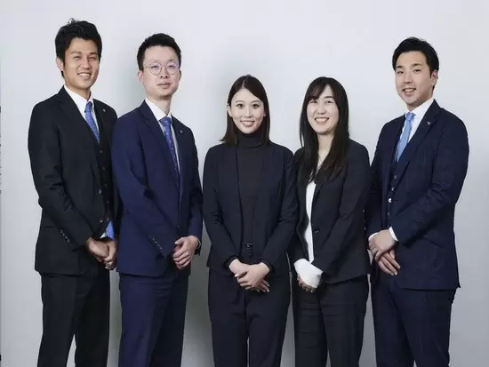 私たちは幸せと可能性を 提供するために存在する