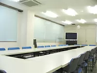 休憩室にて、昼食でも、談話でも、リラックスして使えますよ。