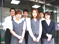 私たちがあなたと一緒に働くスタッフです。楽しく頑張りましょう