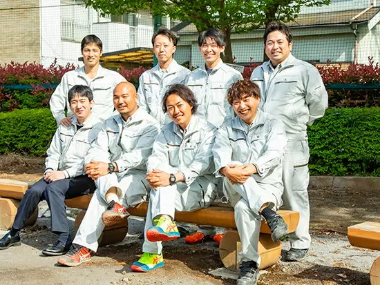 現場でも20～30代の若い社員が中心に活躍している楽しい会社です◎