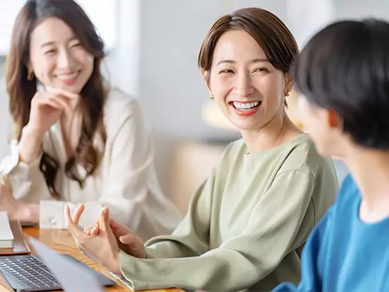 「金融機関にない与信サービス」で、お客様の困りごとに対応いたします
