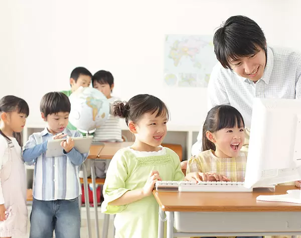 ICT支援員/30代・40代活躍中/ママ・パパ活躍中/残業ほぼなし/土日祝休み