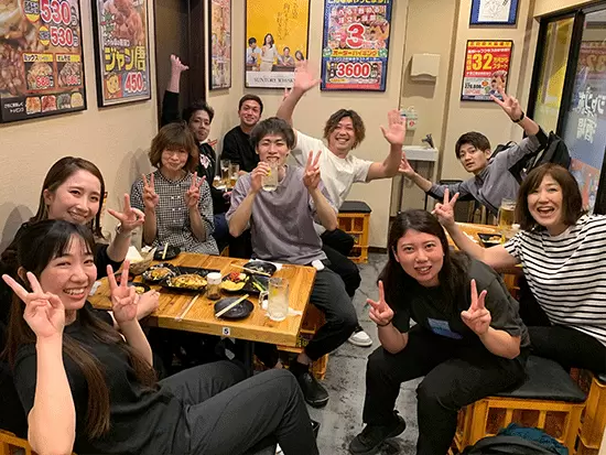 プライベートでも仲良しなスタッフたち。人間関係の良さも働きやすさの1つです♪