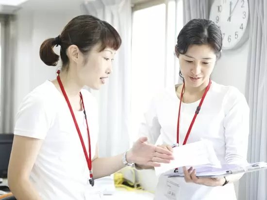 ③