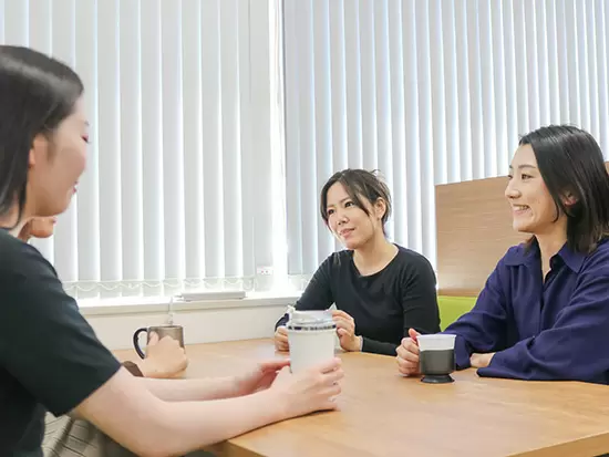 社員から頼りにされるバックオフィスのお仕事！経理や総務の経験が役立ちます。