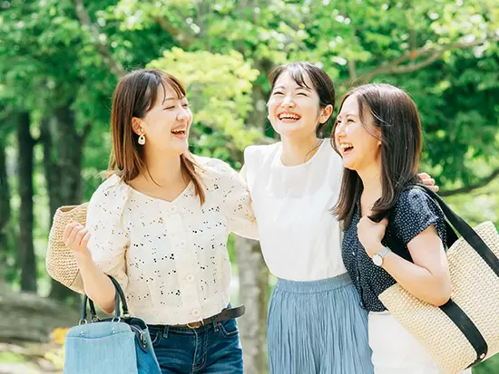 ＜年間休日120日＞お休みもきちんとあるので趣味や旅行も◎　残業月10h未満で日々のメリハリもバッチリ！