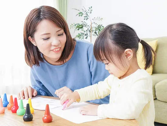 フルフレックス制のため、お子さんの送り迎えなど、ライフスタイルに合わせて勤務時間を調整できます。