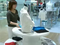 まずはお客様に洋服の良さをお伝えすることから始めましょう