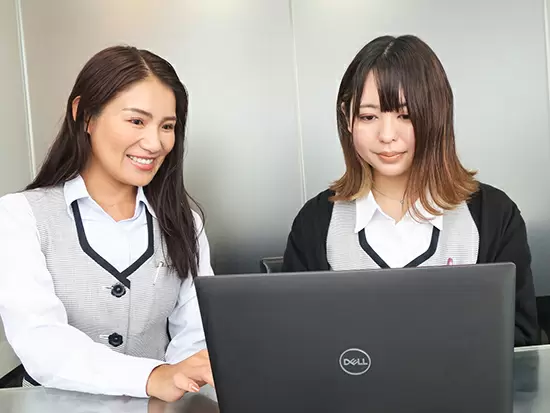 学歴・経歴不問！未経験からスタートした社員が活躍しています。先輩がイチからお教えしますのでご安心を◎