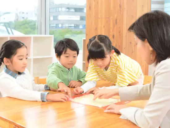 「子どもが好き」「教育に携わりたい」そんな方にぴったり！子育て経験がそのままお仕事に活かせます♪