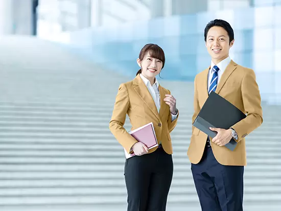 100%反響営業！本当にニーズのあるお客様に向けて、丁寧にご提案ができます。