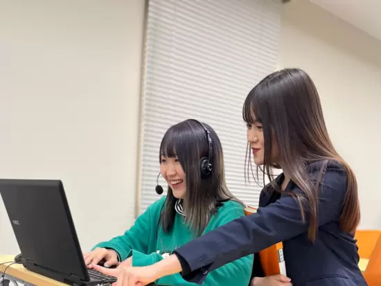 入社後は1ヶ月をめどに独り立ちを目指します。先輩スタッフの手厚いフォローでいつでも安心！