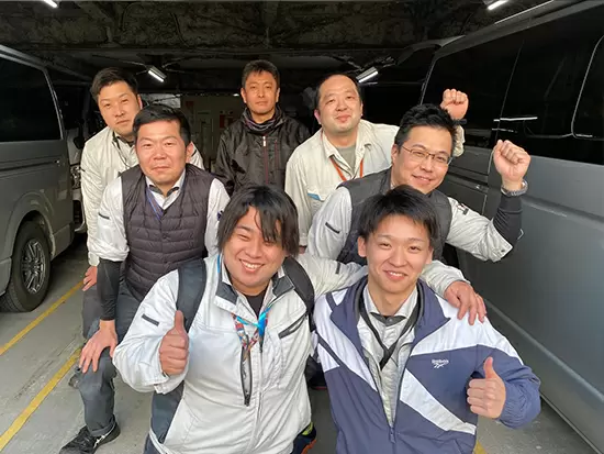 頼れる技術部のメンバーも！いつでも声をかけてください！