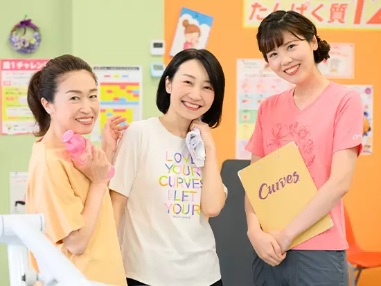 日曜祝日休み＆残業少なめ＆時短勤務も可能…と、働きやすさ抜群の環境です！