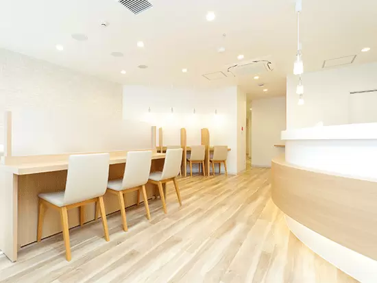 2020年にオープンしたばかりのキレイなクリニックで働けます♪新店舗のオープン予定も！