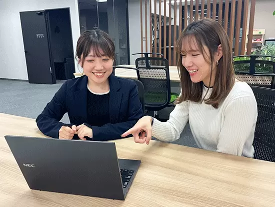 先輩が丁寧に教えていくので、必要な知識は入社後に身につけられます。