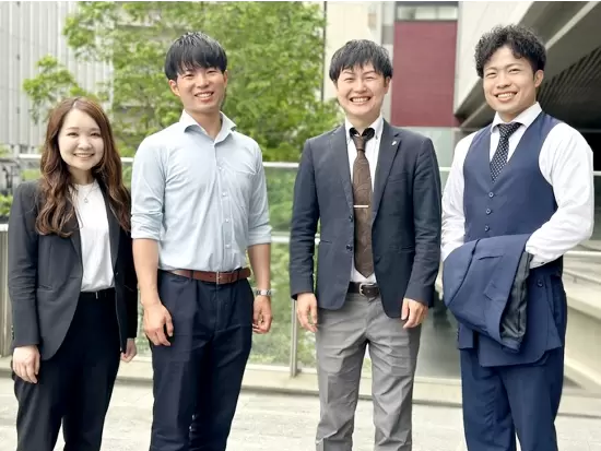 20代の若手が多く活躍しており、和気あいあいと仕事しています。