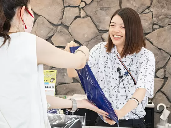 かわいいゴルフウェアも取り揃え、髪型やネイルもOK！あなたらしく活躍しませんか？