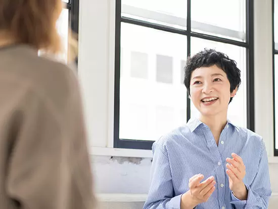 部署内は40～50代が多く、落ち着いた雰囲気です
