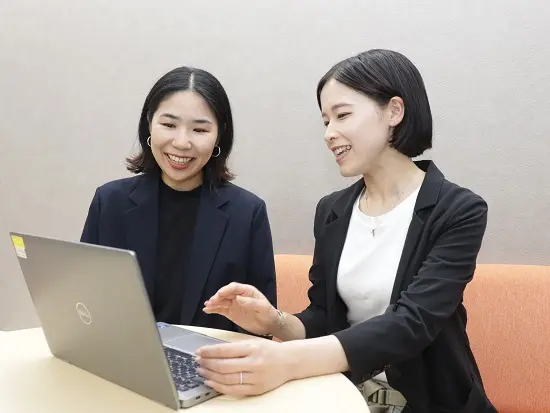 仲間と連携しながら働けます！自分のアイディアを発信しやすい社風です◎