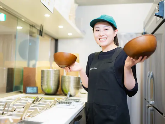 国産食材にこだわったサラダボウル専門店を展開中！