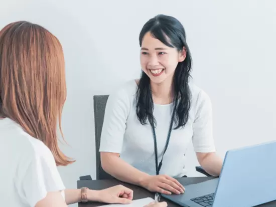 先輩たちがあなたをしっかりサポート。抜群のフォロー体制です！