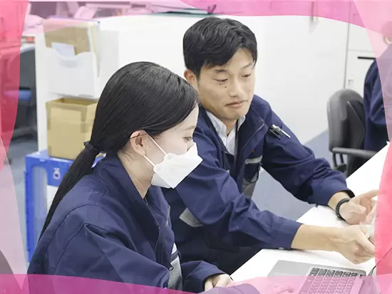 入社後は先輩からのOJTにてイチから業務を覚えていけます。