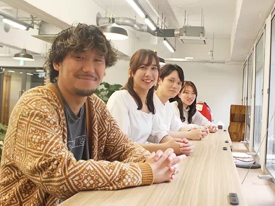20～30代のメンバーが活躍中！部活動や社内イベントも活発で、仲の良い職場です