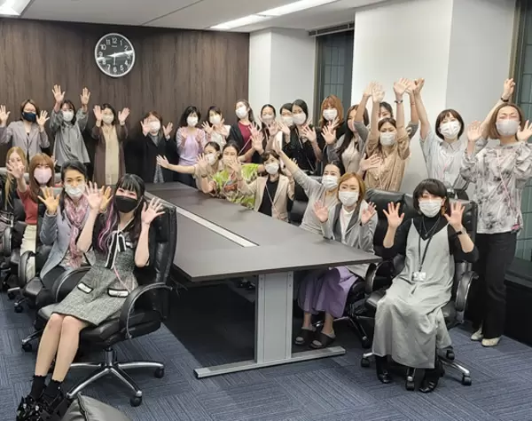 ご案内スタッフ⦿定年無し・一律 月給35万円～!100名増員募集!