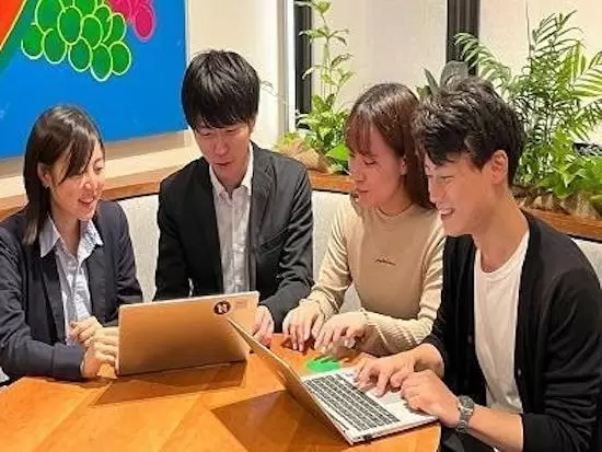 服装、髪型、ネイルなど自由です♩