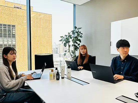 年齢問わず正当に評価！未経験から入社3年目で部長になった実績あり！