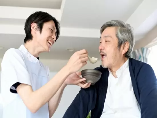 未経験OKで学歴も不問。興味のある方は、ぜひ一度話を聞きに来てください！